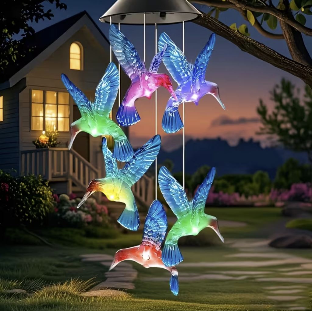 Set 2 x Clopoței de vânt cu încărcare solară, Fluturi, Colibri, Inimi