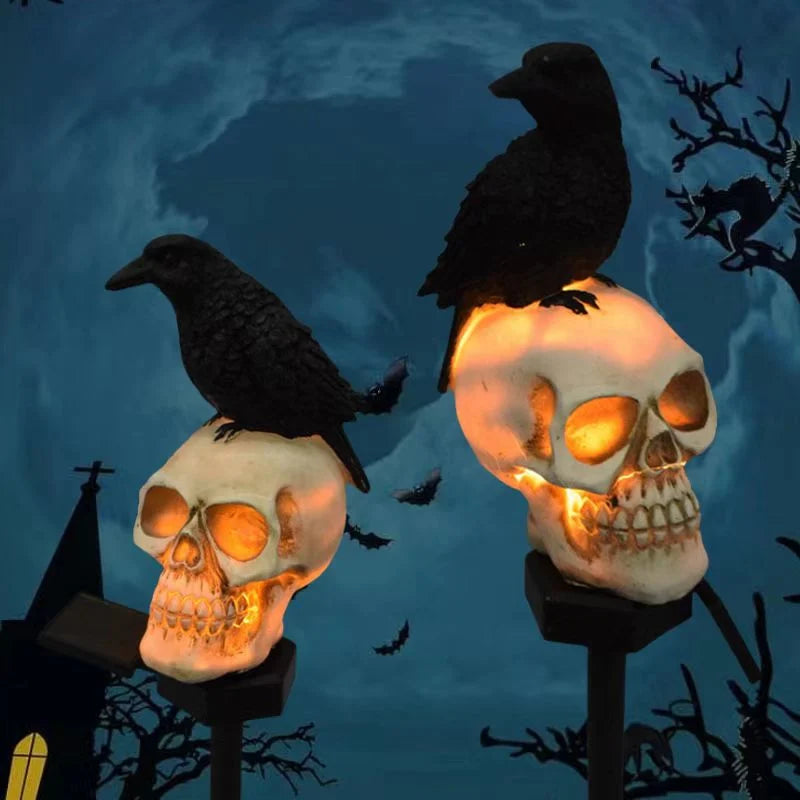 Set 2 sau 4 Lămpi Solare Halloween cu Craniu și Cioară, Decorațiuni pentru Grădină și Curte