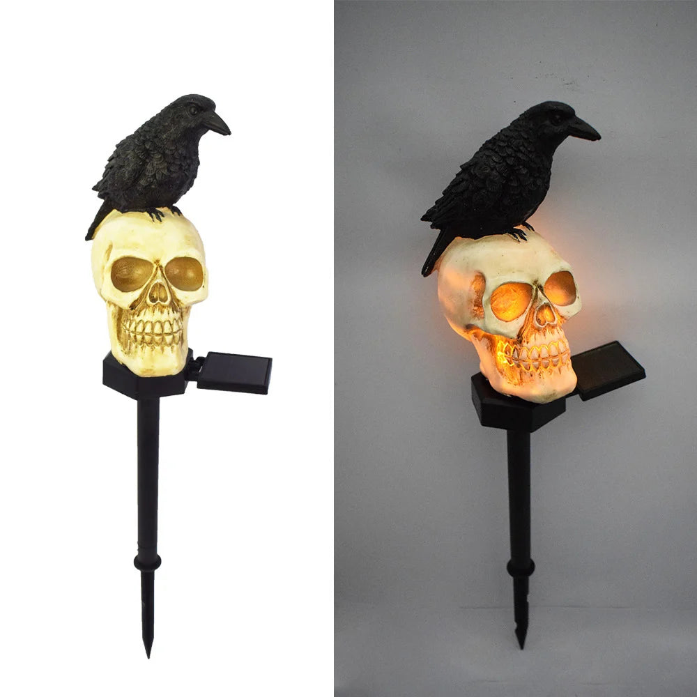 Set 2 sau 4 Lămpi Solare Halloween cu Craniu și Cioară, Decorațiuni pentru Grădină și Curte
